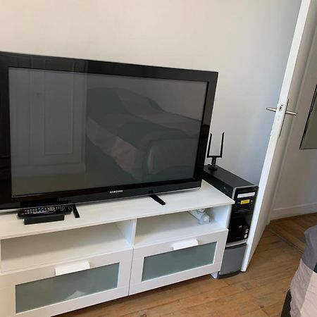 Petit Nid Douillet Chez L'Habitant Apartment Bois-Colombes Екстериор снимка