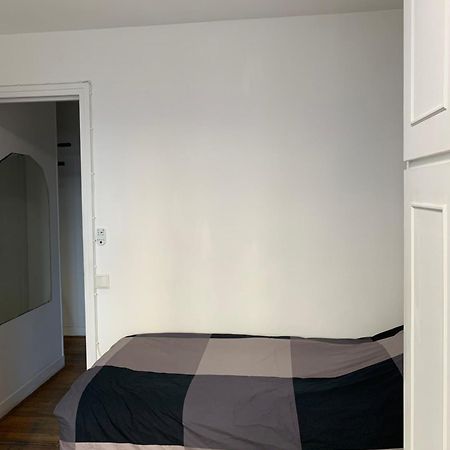 Petit Nid Douillet Chez L'Habitant Apartment Bois-Colombes Екстериор снимка