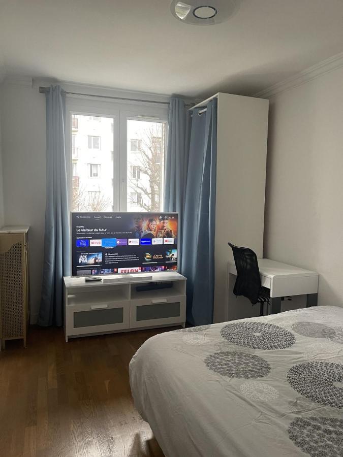 Petit Nid Douillet Chez L'Habitant Apartment Bois-Colombes Екстериор снимка