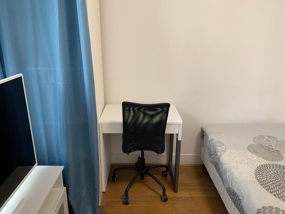 Petit Nid Douillet Chez L'Habitant Apartment Bois-Colombes Екстериор снимка